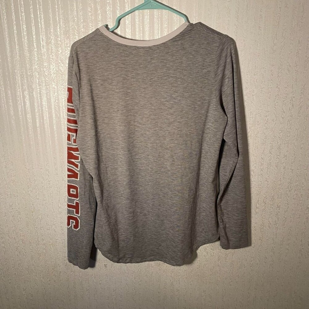 Harry Potter Alumni Shirt Long Sleeve Hogwarts Gray Size Medium - Picture 2 of 8